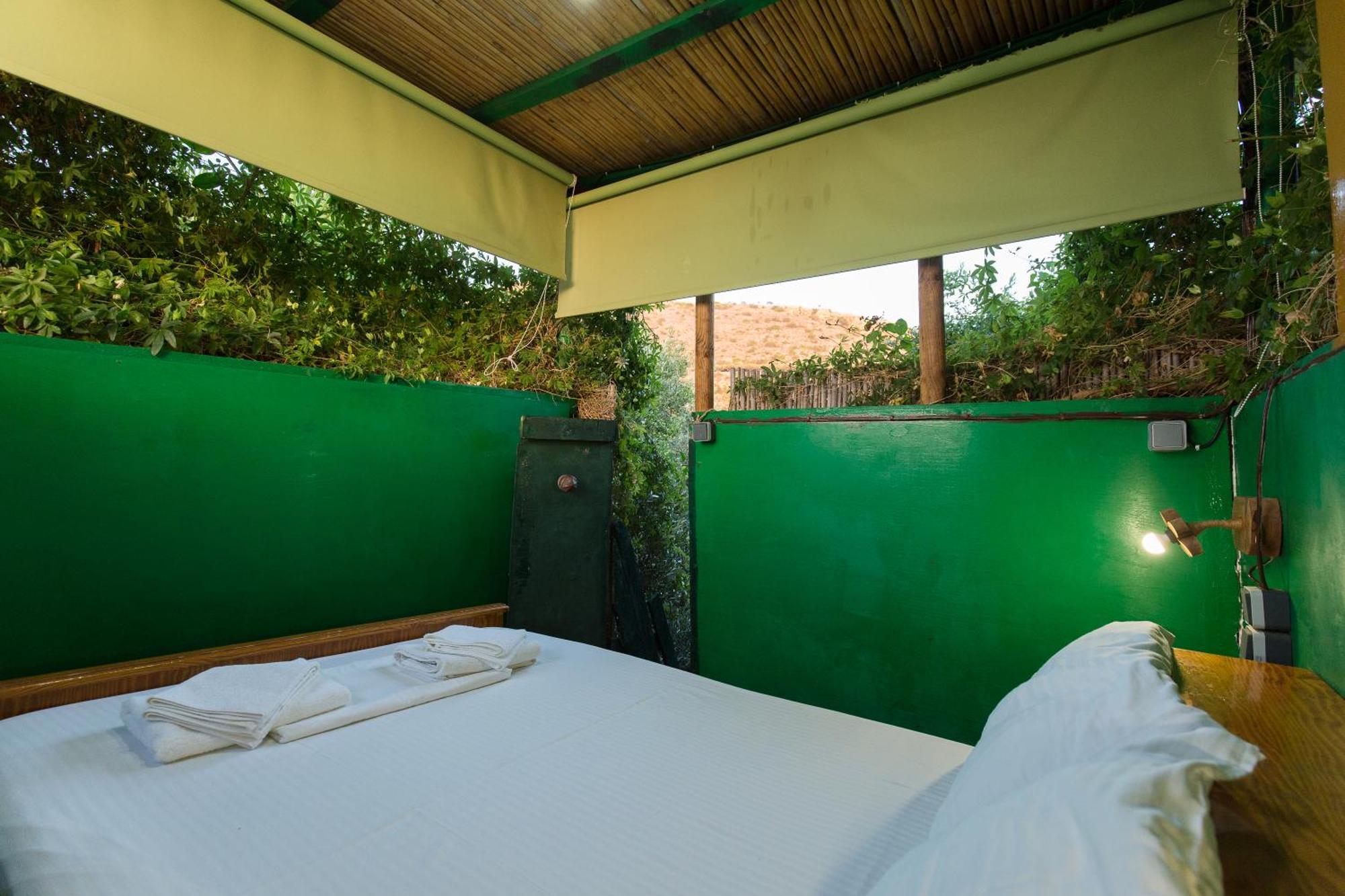 DhrapaniásSofiana'S Garden Retreat With Private Poolアパートメント エクステリア 写真